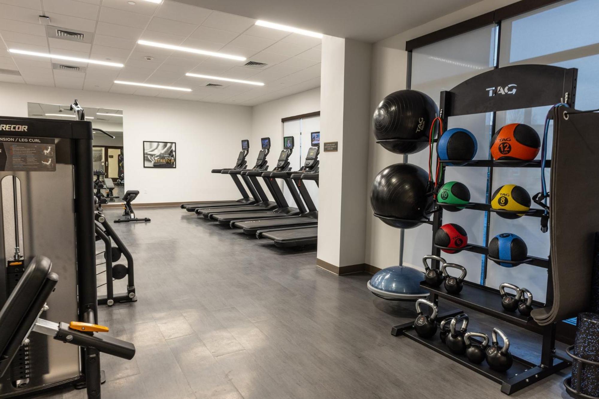 Staybridge Suites Greenville - Medical Center By Ihg Buitenkant foto